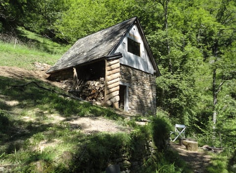 Ferienhaus finden La Cascade en le Gouffre d Enfer Naturhäuschen de