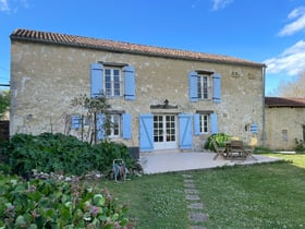 Casa nella natura a Savignac de Duras