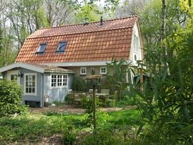 Nature house in Wateren