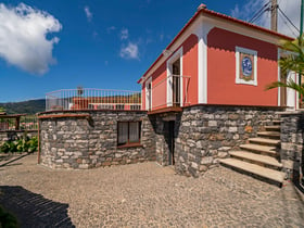 Nature house in Calheta