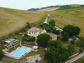 Casa nella natura a Arcevia