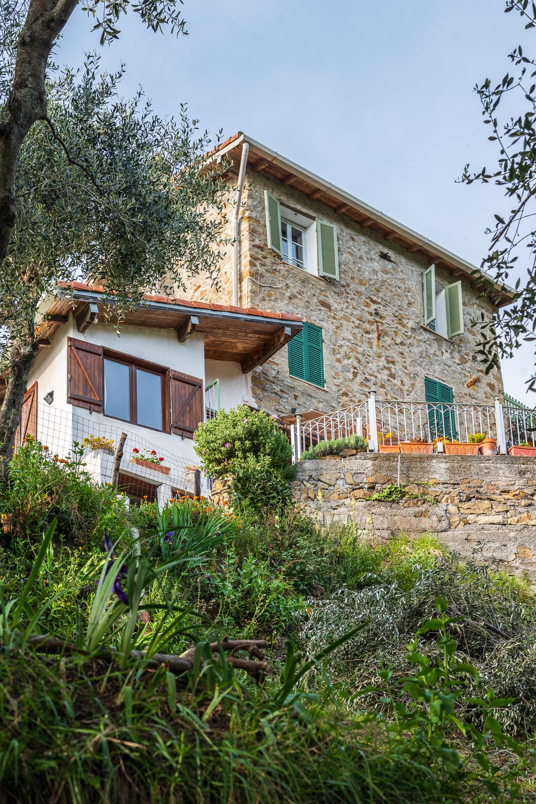 Nature house in Bajardo