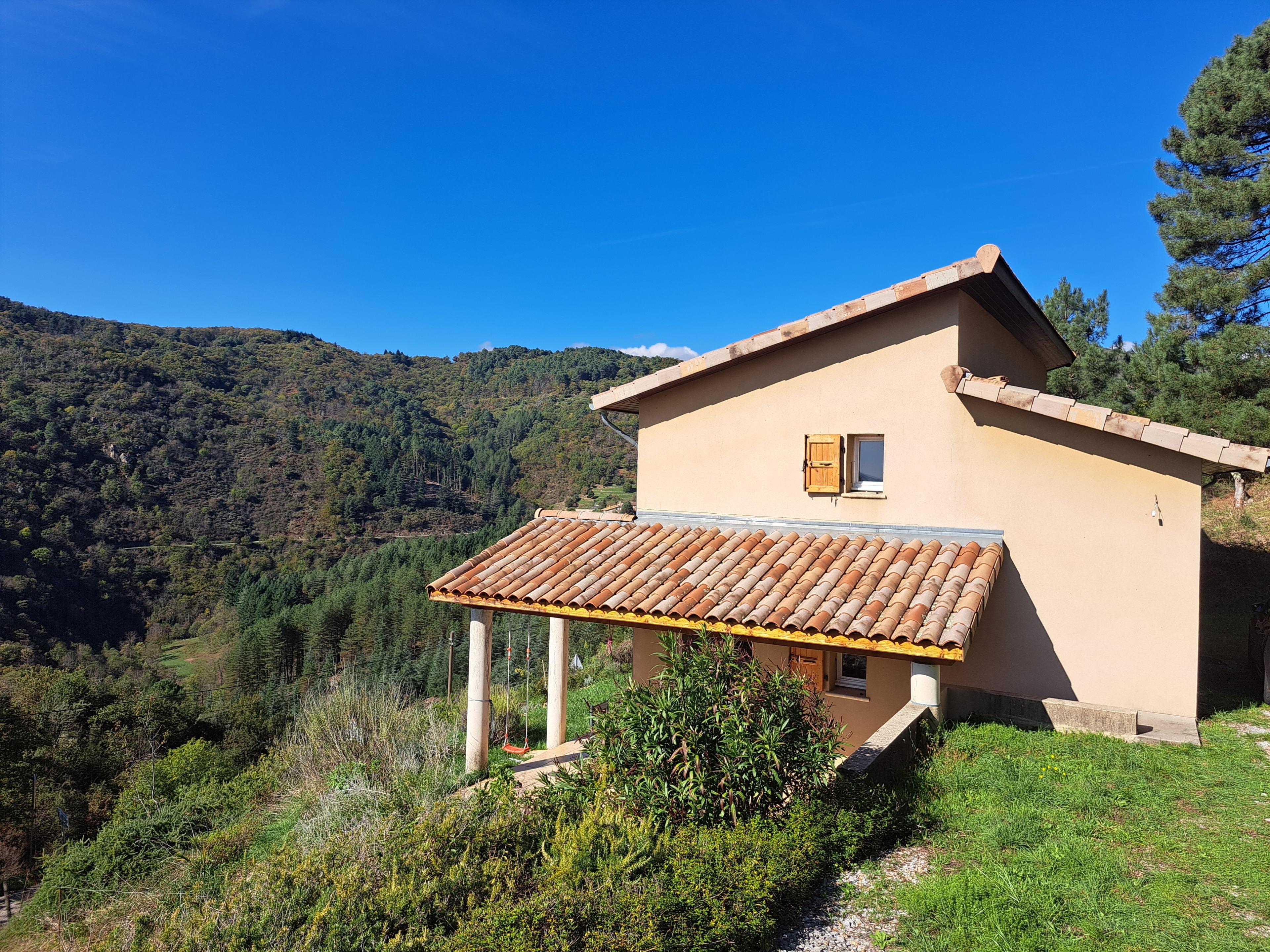 Nature house in Saint Andeol de Vals