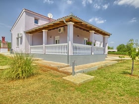 Nature house in Valtura
