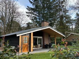 Casa nella natura a Rheezerveen