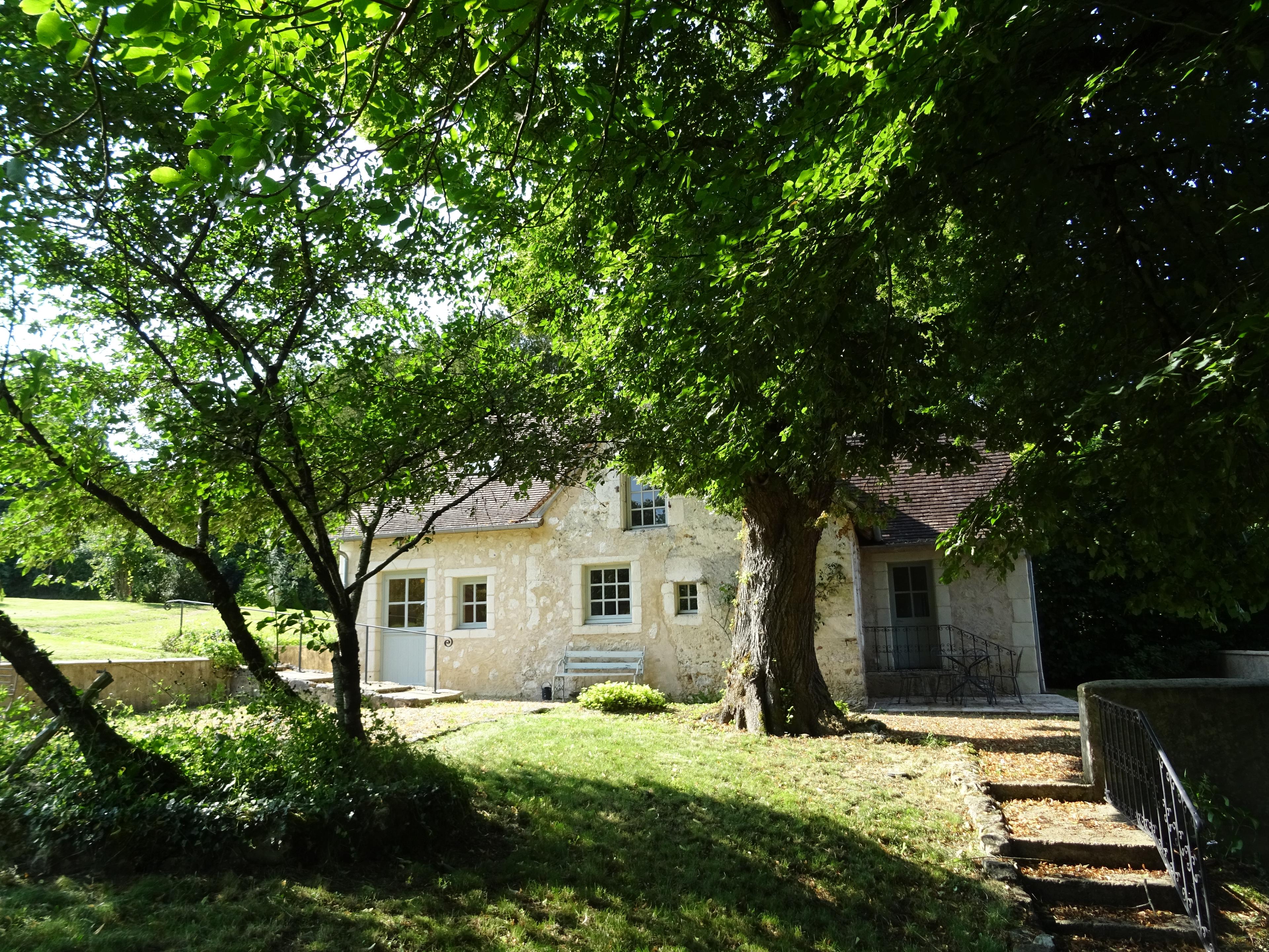 Nature house in Noyant Villages