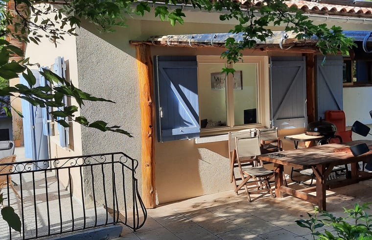 Vakantiehuis in Montjay — foto 1