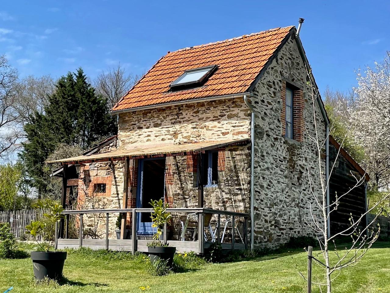Nature house in Malleret-Boussac