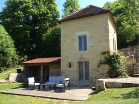 Nature house in Flavigny sur Ozerain