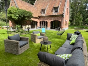 Nature house in Ursel