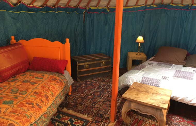 Yurt in FUVEAU — foto 3
