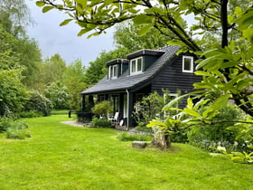 Maison nature dans Eesveen