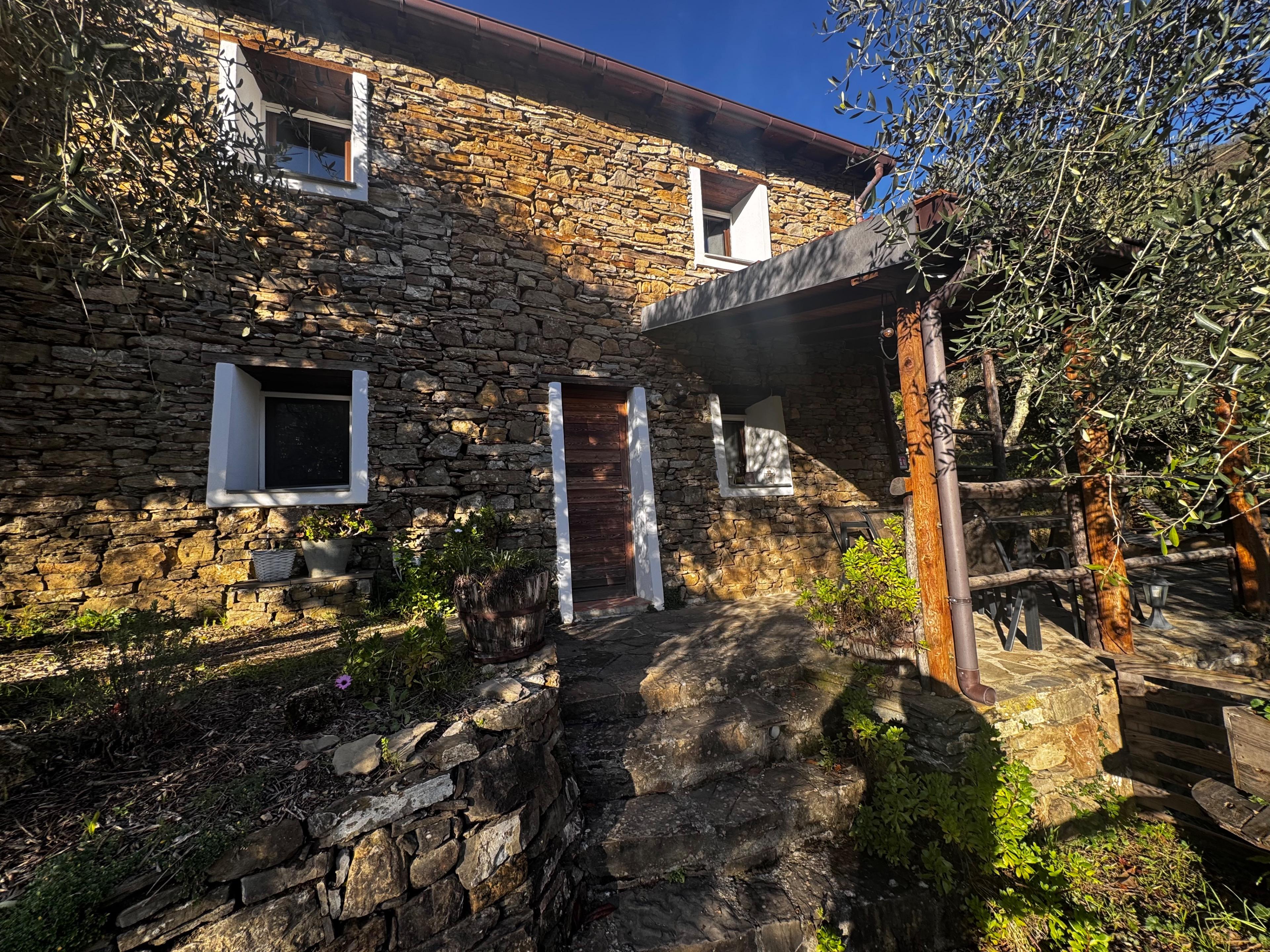 Nature house in APRICALE