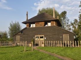Maison nature dans Zoelen