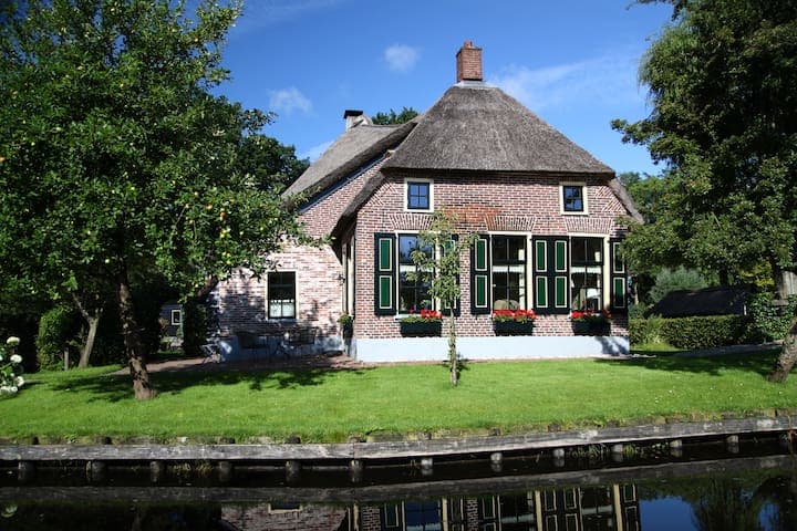 Nature house in Giethoorn