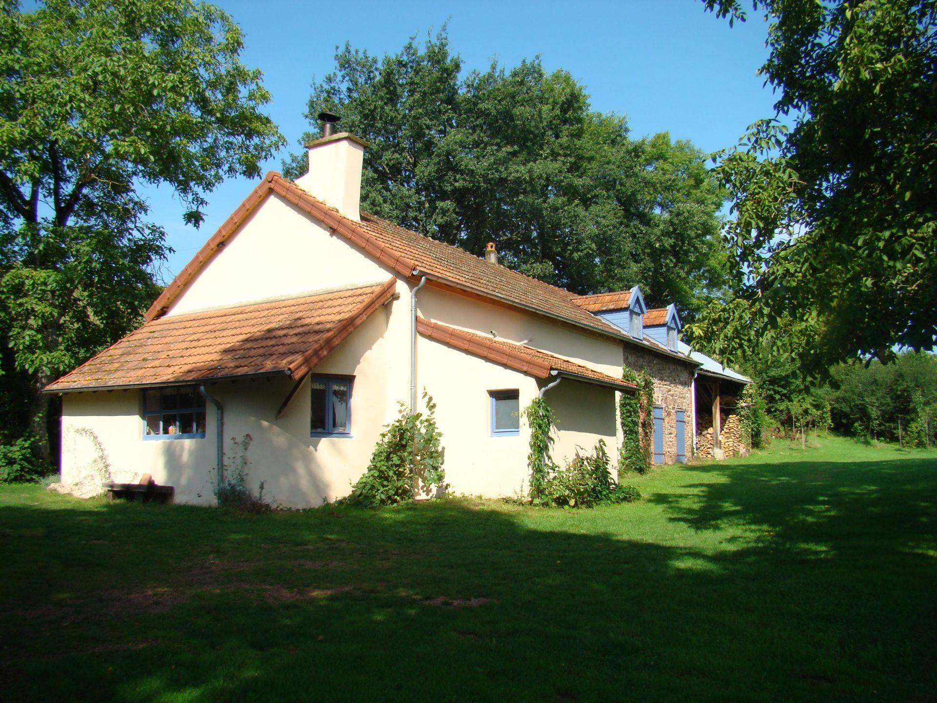 Nature house in Arfeuilles