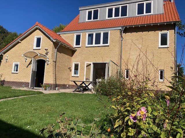Maison nature à Sint Geertruid