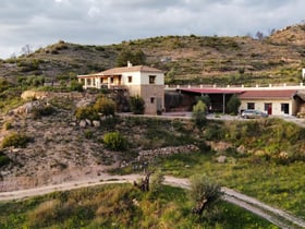 Casa nella natura a Flix