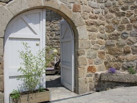 Nature house in Albon d'Ardèche
