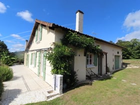 Maison nature dans Saint-Mathieu