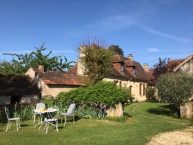 Maison nature dans Saint Chamassy