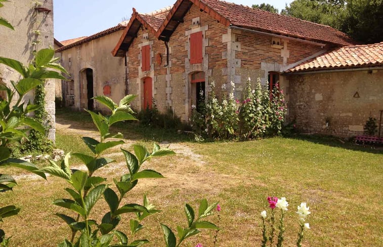 Nature house in Juignac: 8