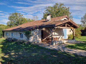 Nature house in serignac