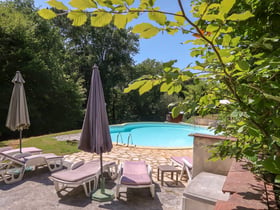 Nature house in Sauveterre La Lemance