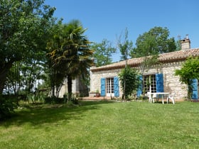 Nature house in Mauroux