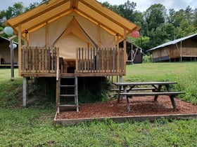 Casa nella natura a Johi