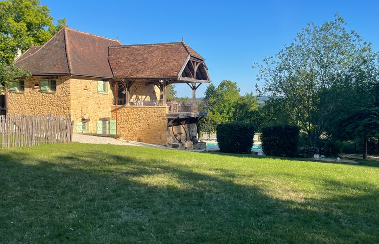 Vakantiehuis in St Chamassy — foto 1