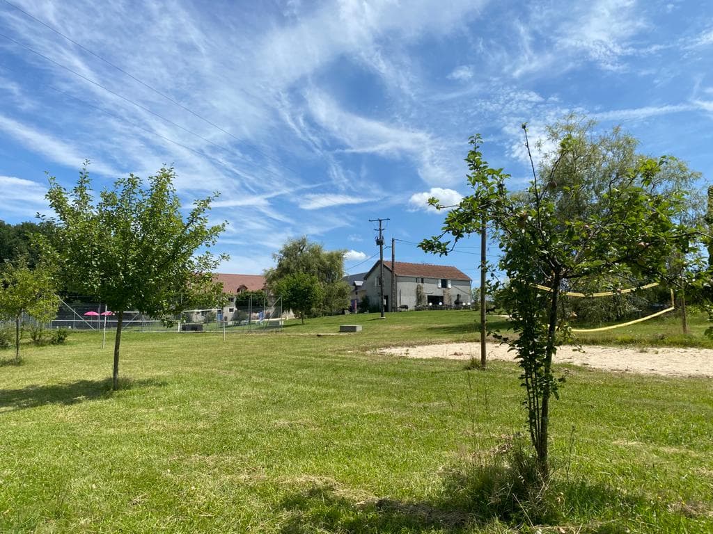Nature house in méry-es-bois