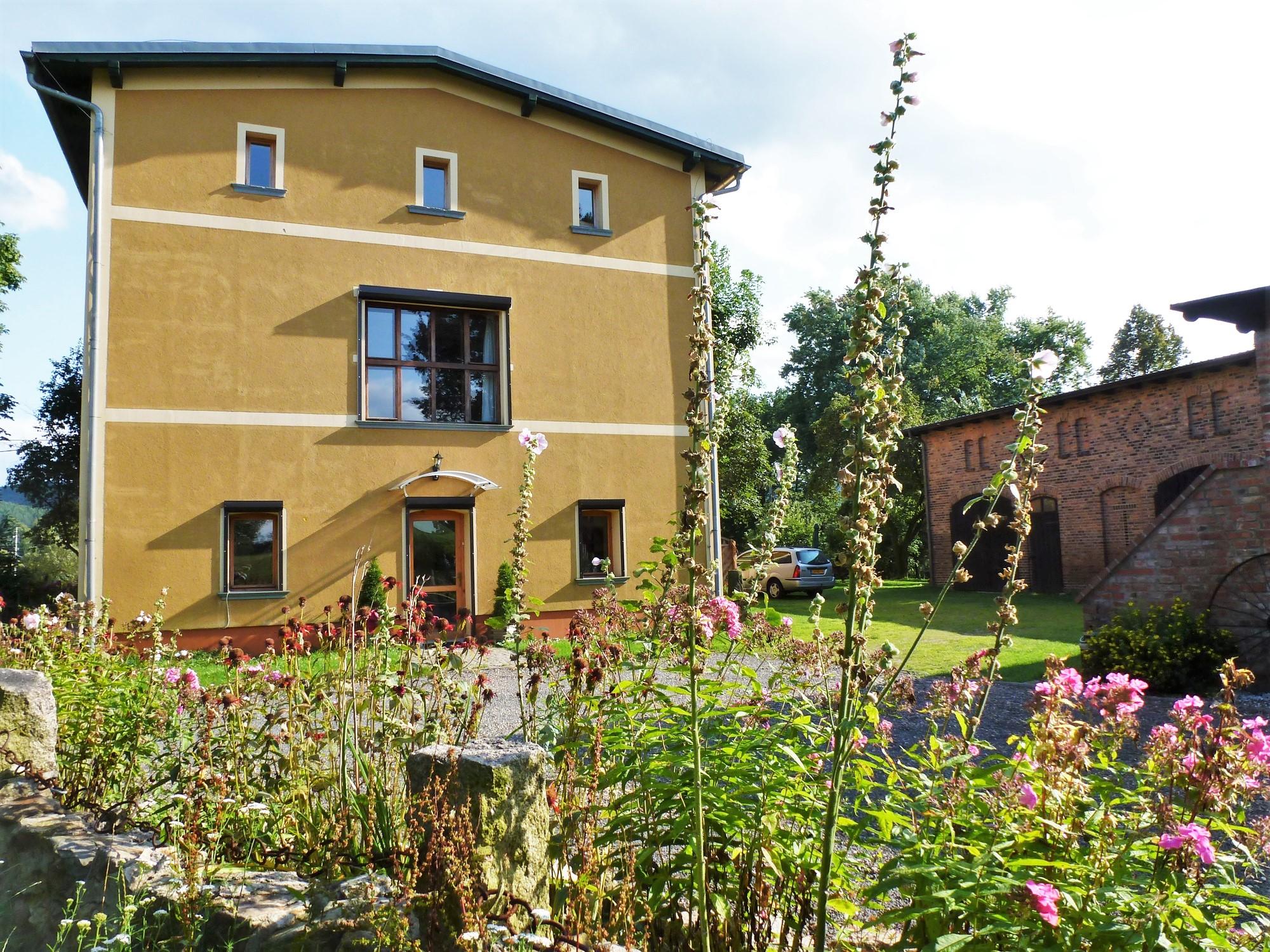 Nature house in Janowice Wielkie