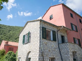 Nature house in Castiglione Chiavarese