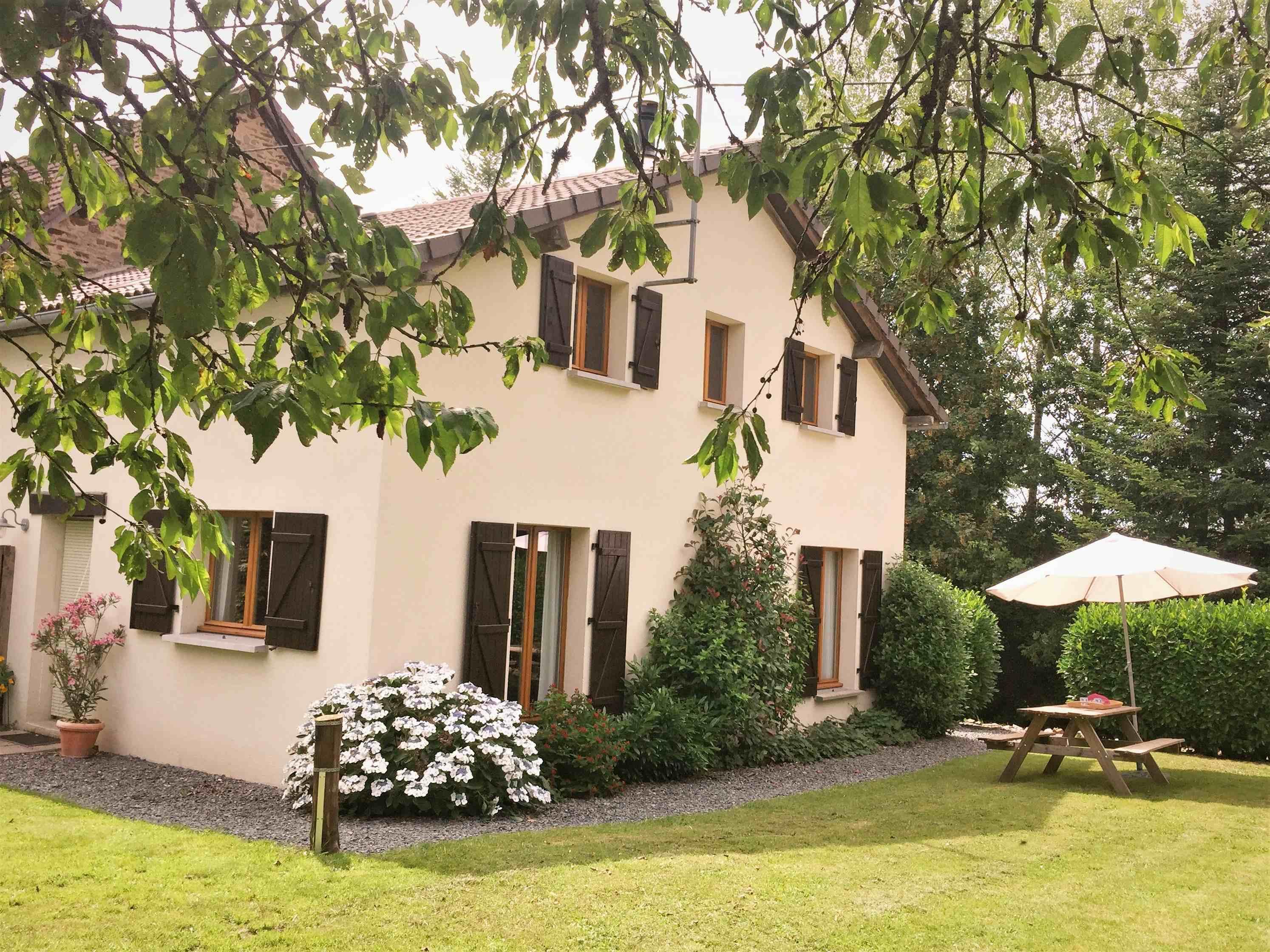 Nature house in Sarlande