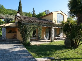 Maison nature à Le Bar sur Loup