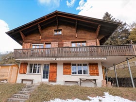 Casa nella natura a Lenk