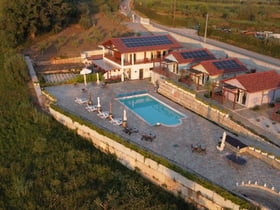 Casa nella natura a Batalha