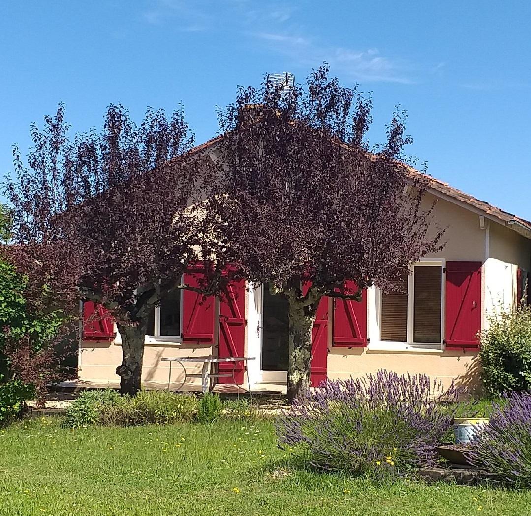 Nature house in Creyssensac et pissot