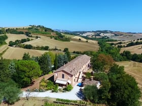 Maison nature dans Terre Roveresche, Barchi (PU)