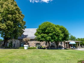 Casa nella natura a Thérondels