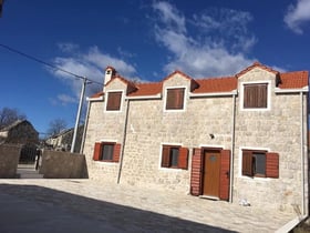 Maison nature dans Biorine, Zelići